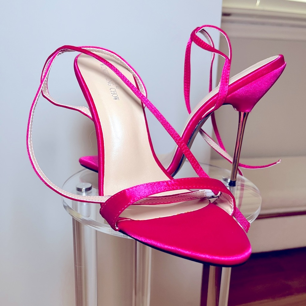 Fuchsia strap heel